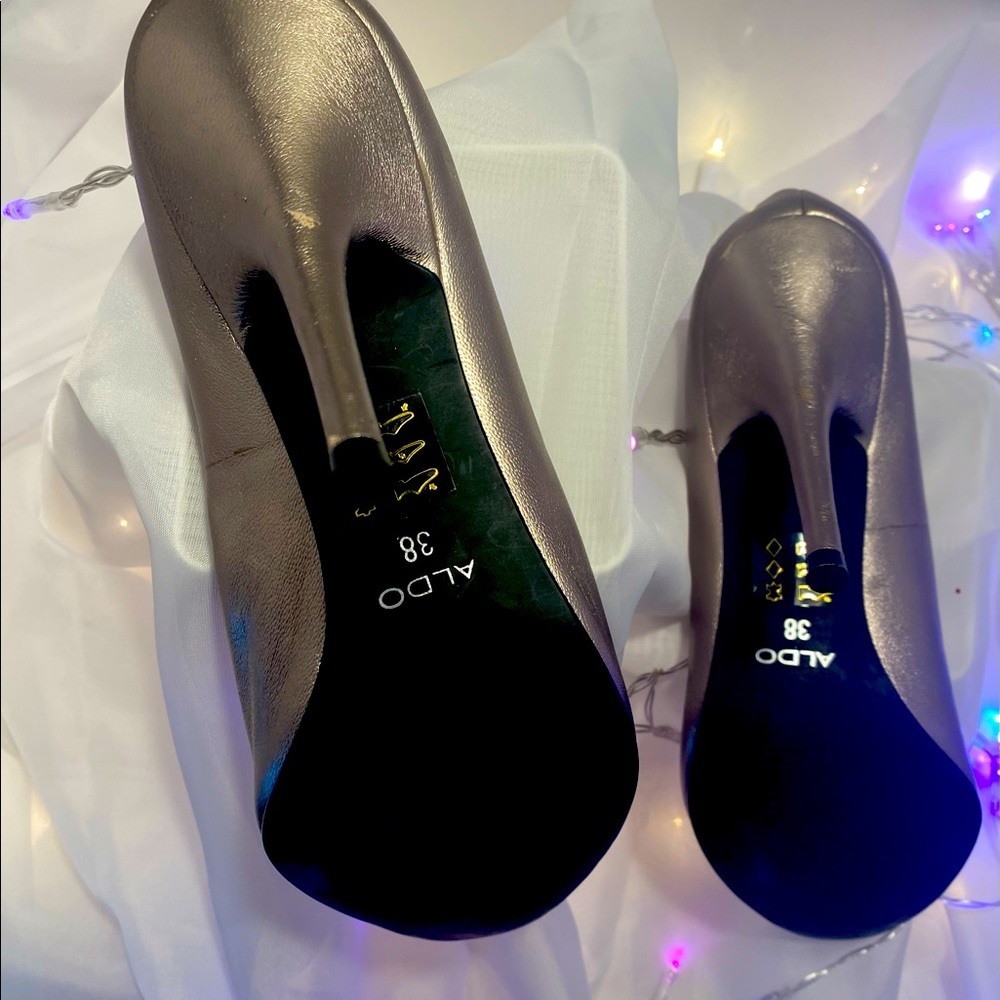 Shimmering Aldo heels